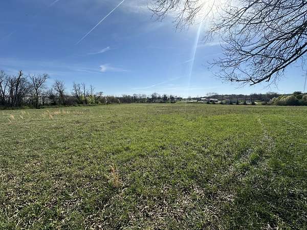 7.25 Acres of Commercial Land for Sale in Sparta, Tennessee