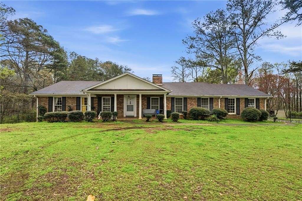 4.75 Acres of Land with Home for Sale in Conyers, Georgia