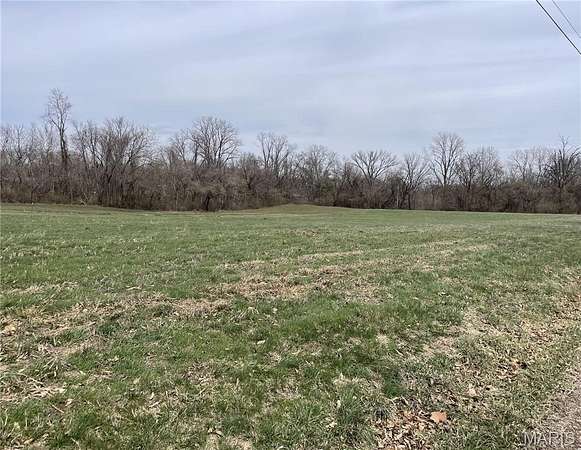 2.55 Acres of Residential Land for Sale in Alton, Illinois