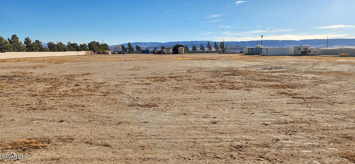 5 Acres of Improved Commercial Land for Sale in Lancaster, California