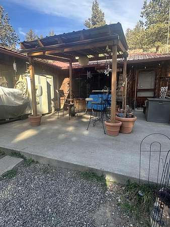 5 Acres of Land with Home for Sale in Prineville, Oregon