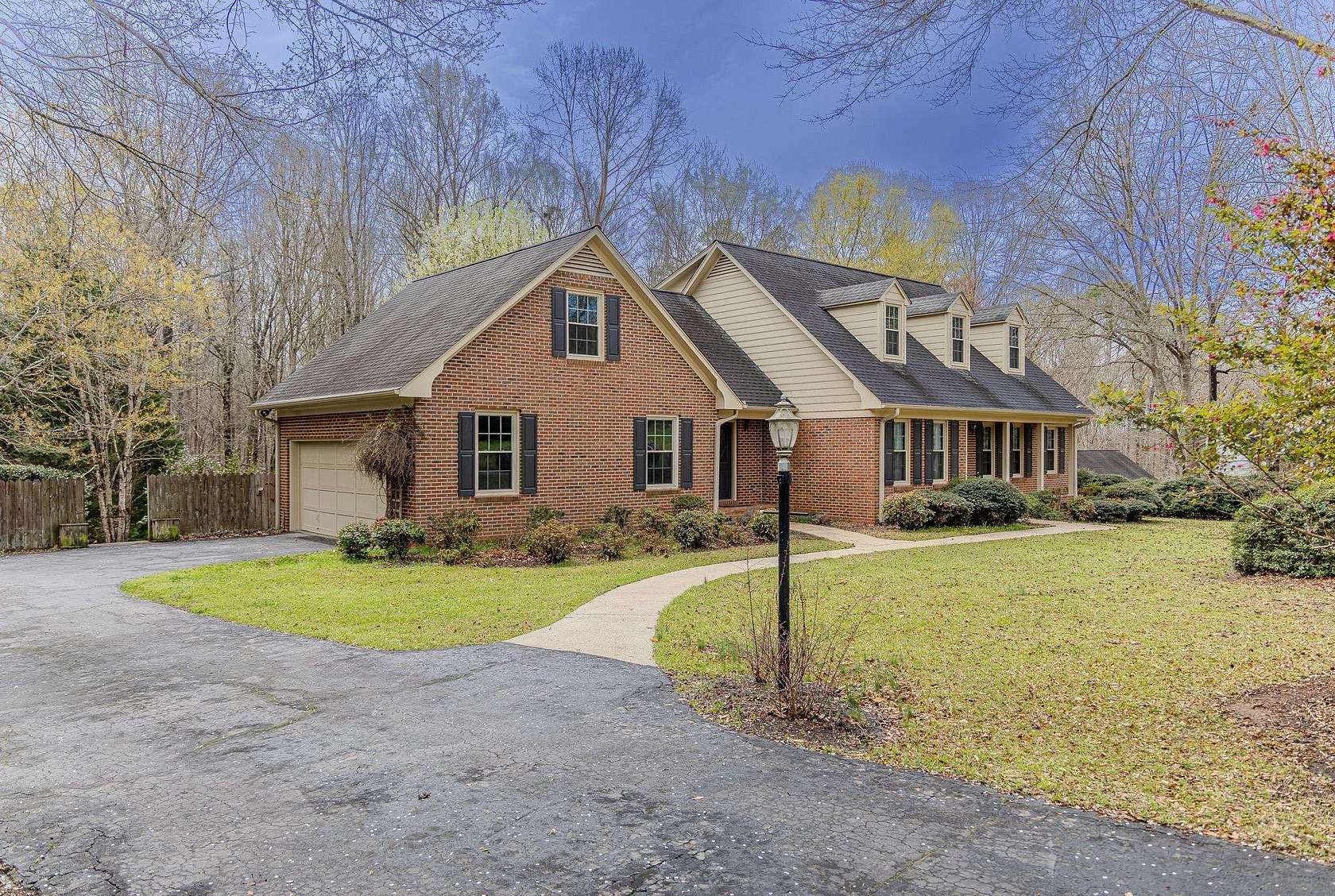 2.5 Acres of Land with Home for Sale in Spartanburg, South Carolina