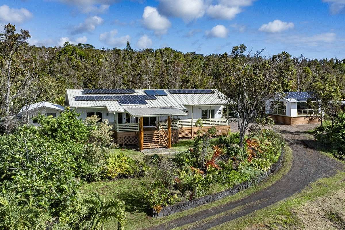 5 Acres of Land with Home for Sale in Pahoa, Hawaii