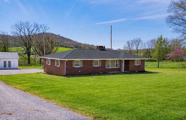 0.92 Acres of Land with Home for Sale in Rock Island, Tennessee