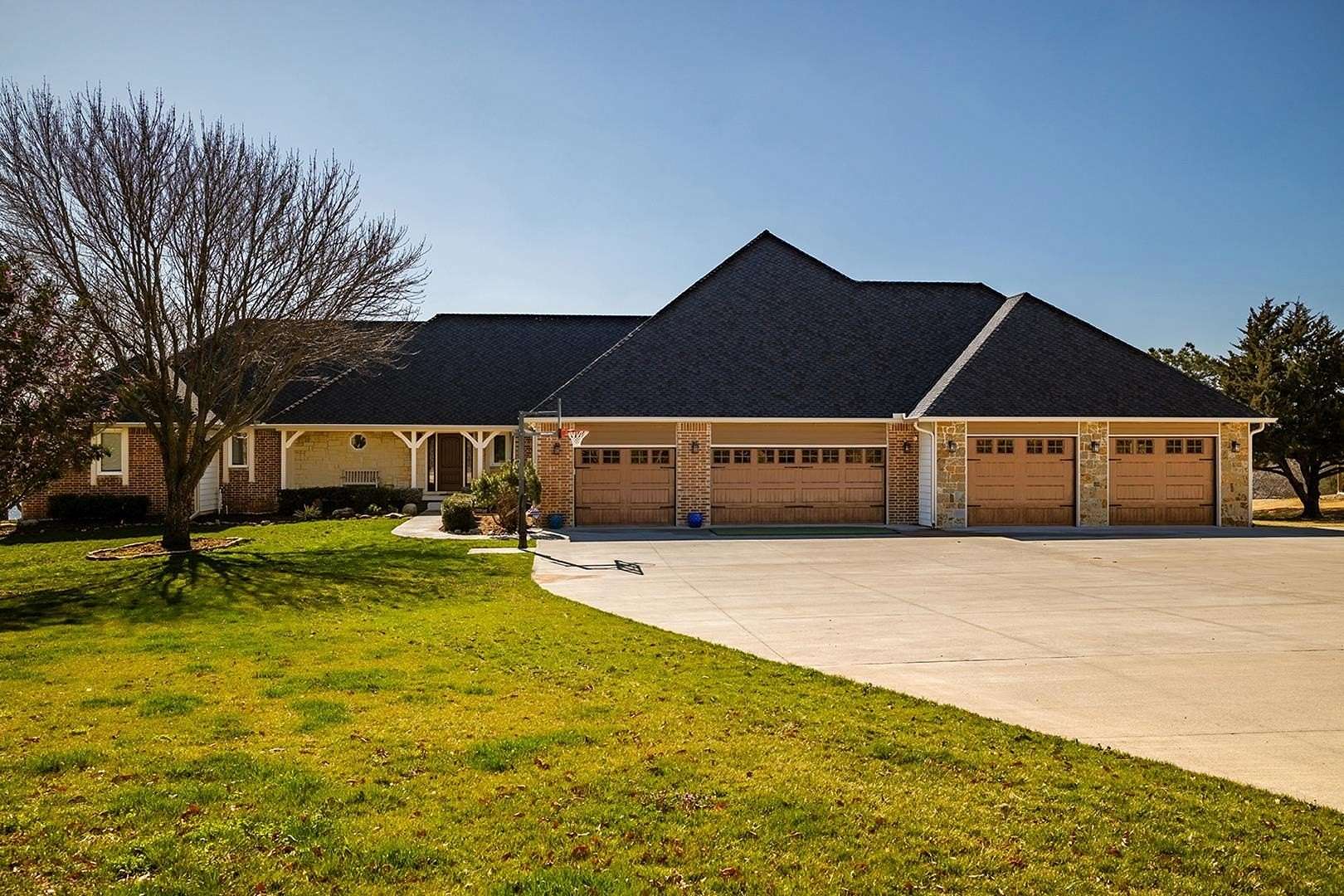 11 Acres of Land with Home for Auction in Andover, Kansas