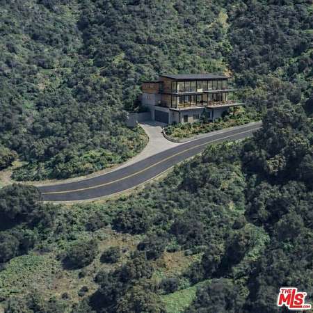 0.16 Acres of Residential Land for Sale in Glendale, California