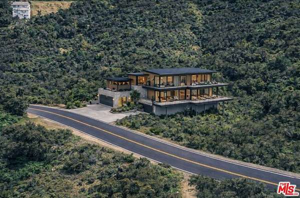 0.25 Acres of Residential Land for Sale in Glendale, California