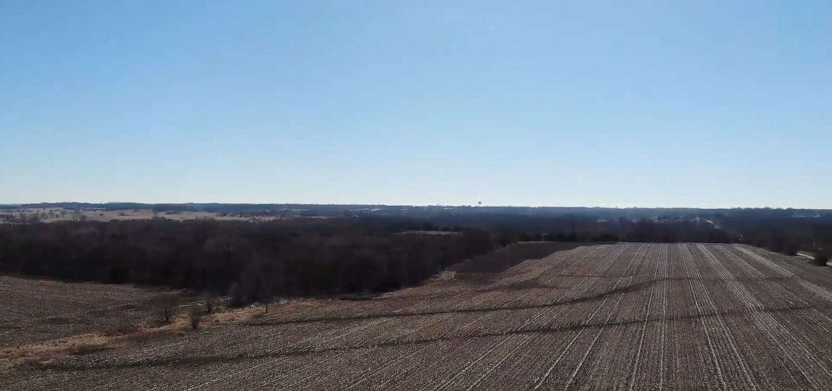 75 Acres of Land for Sale in Carbondale, Kansas