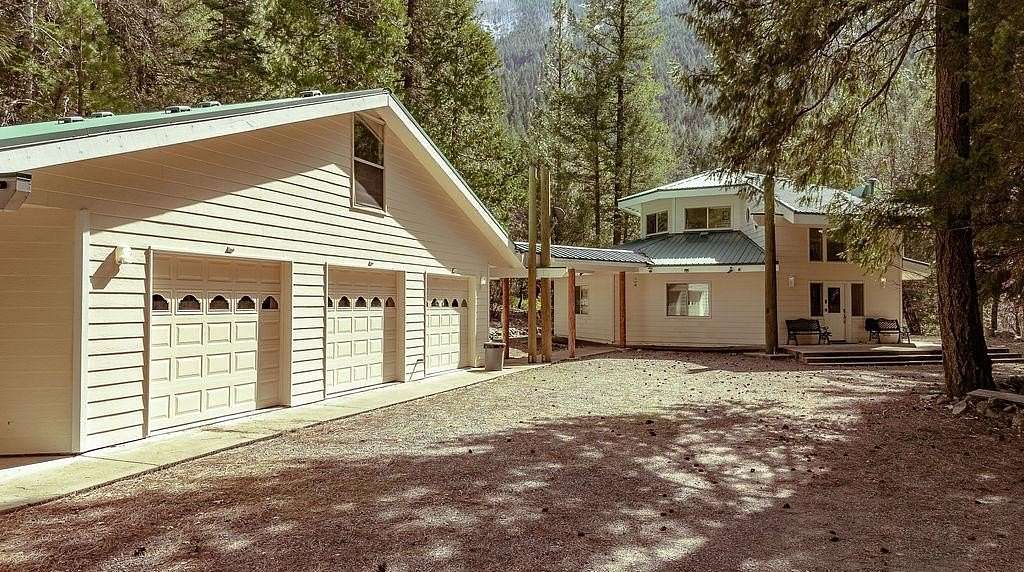 160 Acres of Recreational Land with Home for Sale in Genesee, California