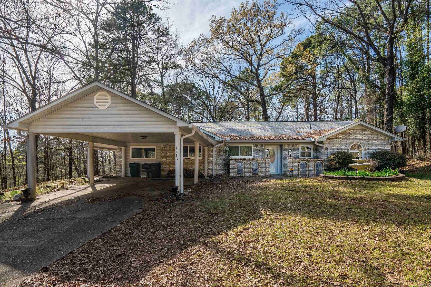 1.5 Acres of Land with Home for Sale in Glenwood, Arkansas