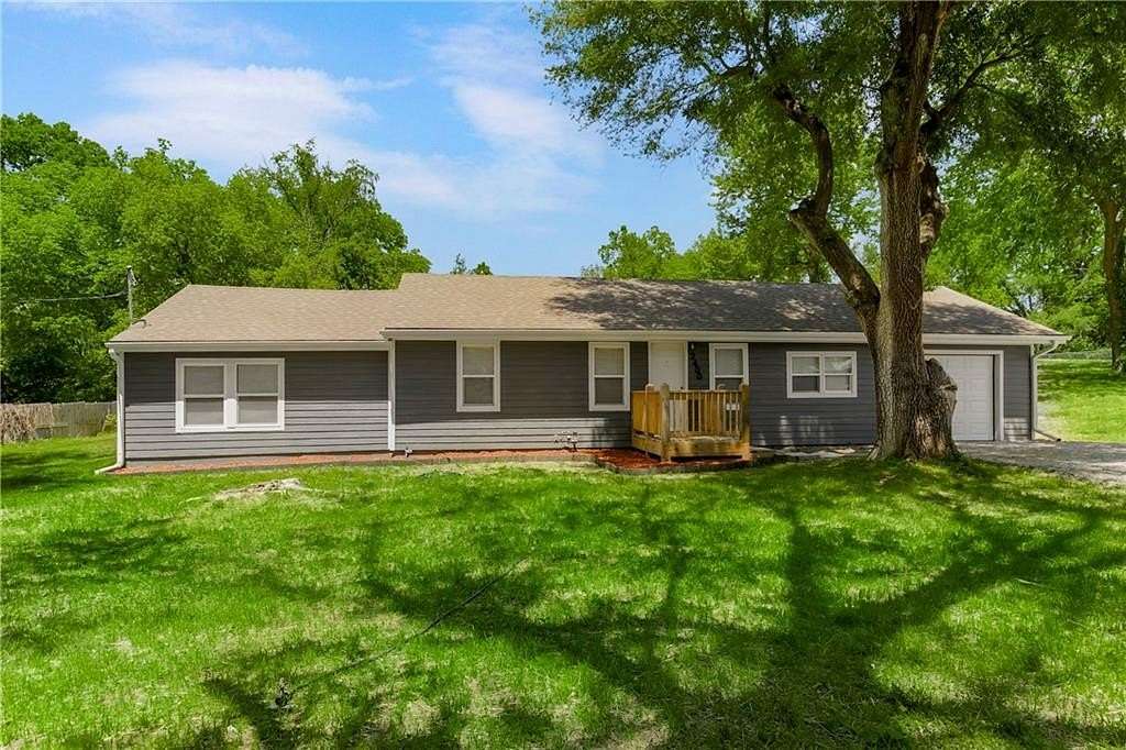 1.53 Acres of Land with Home for Sale in Kansas City, Missouri