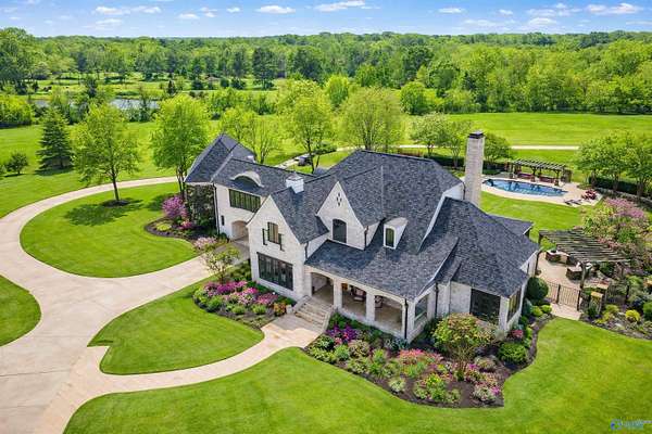 14.2 Acres of Recreational Land with Home for Sale in Decatur, Alabama