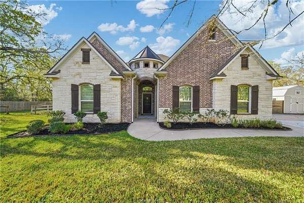 1.7 Acres of Land with Home for Sale in College Station, Texas