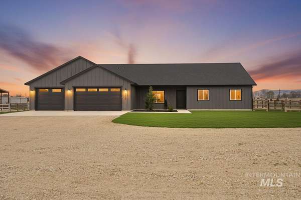 2.5 Acres of Land with Home for Sale in Marsing, Idaho