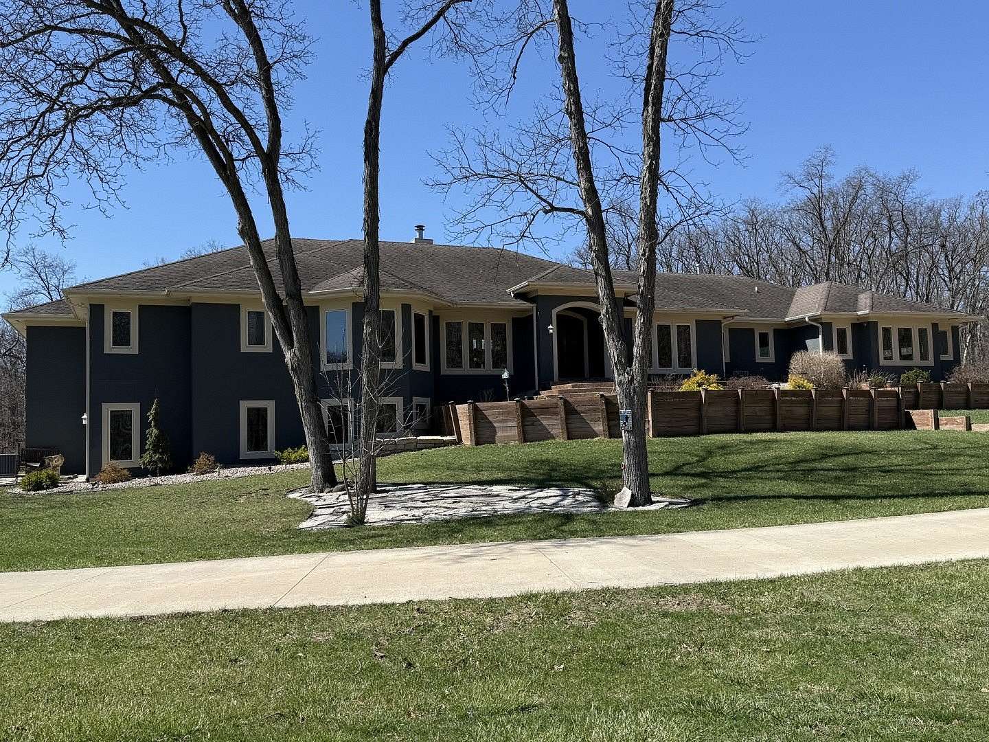 11 Acres of Land with Home for Sale in Marseilles, Illinois