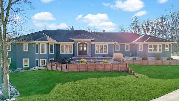 11 Acres of Land with Home for Sale in Marseilles, Illinois