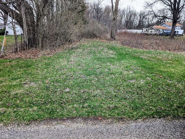 9 Acres of Residential Land for Sale in Anderson, Indiana