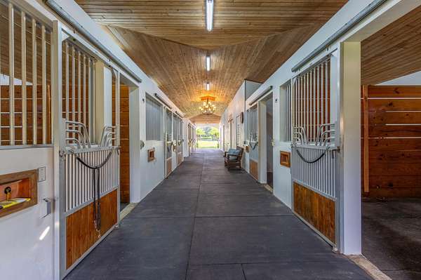 2 Acres of Land with Home for Lease in Wellington, Florida