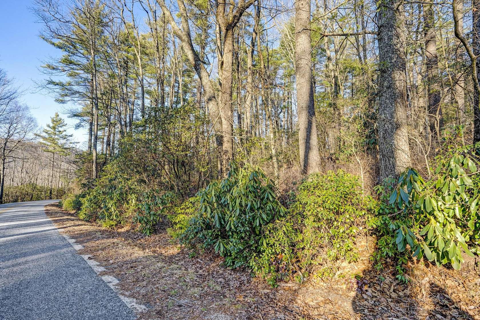 2.86 Acres of Residential Land for Sale in Highlands, North Carolina