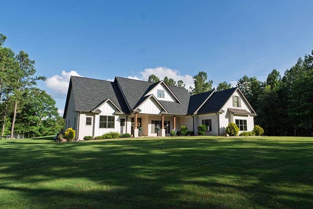 16 Acres of Land with Home for Sale in Cataula, Georgia