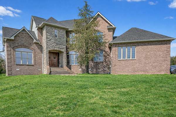 17.4 Acres of Land with Home for Sale in Lebanon, Tennessee