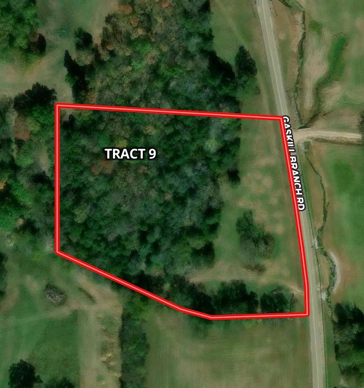 5.34 Acres of Residential Land for Sale in Santa Fe, Tennessee