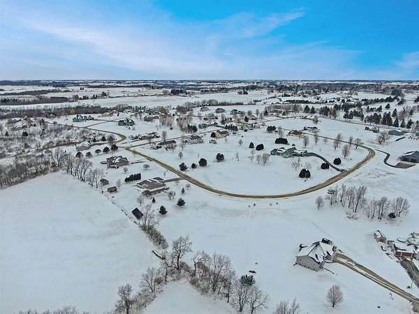1 Acre of Residential Land for Sale in Viroqua, Wisconsin