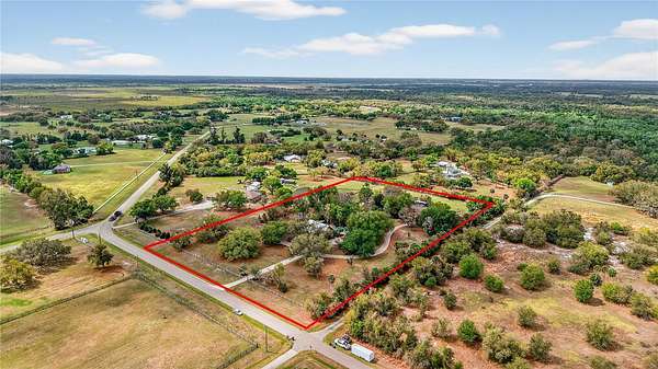 6 Acres of Land with Home for Sale in Sarasota, Florida