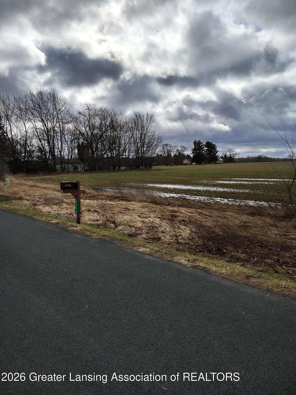 2.5 Acres of Residential Land for Sale in Eaton Rapids, Michigan