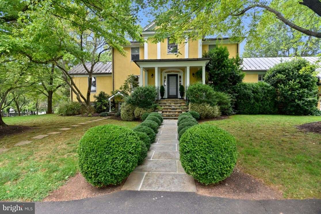 34.3 Acres of Land with Home for Sale in Marshall, Virginia