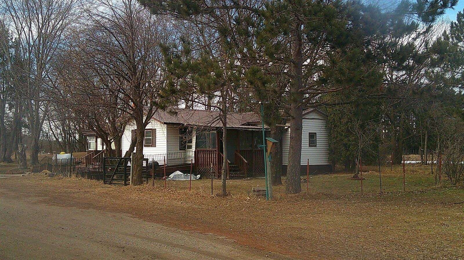 15 Acres of Land with Home for Sale in Motley, Minnesota