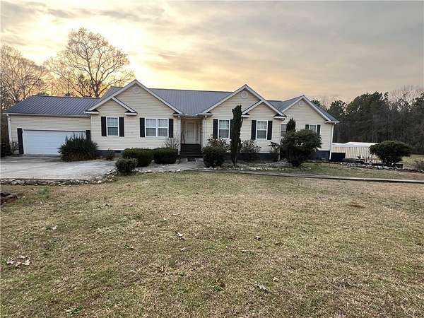 5 Acres of Land with Home for Sale in Calhoun Falls, South Carolina