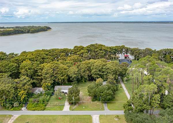 0.36 Acres of Residential Land for Sale in Tavares, Florida