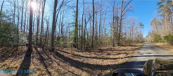15 Acres of Land for Sale in Louisa, Virginia