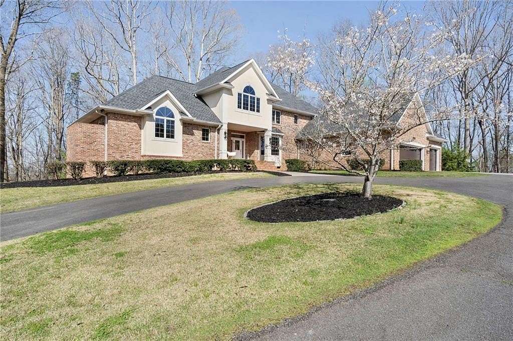 20.4 Acres of Land with Home for Sale in Calhoun, Georgia