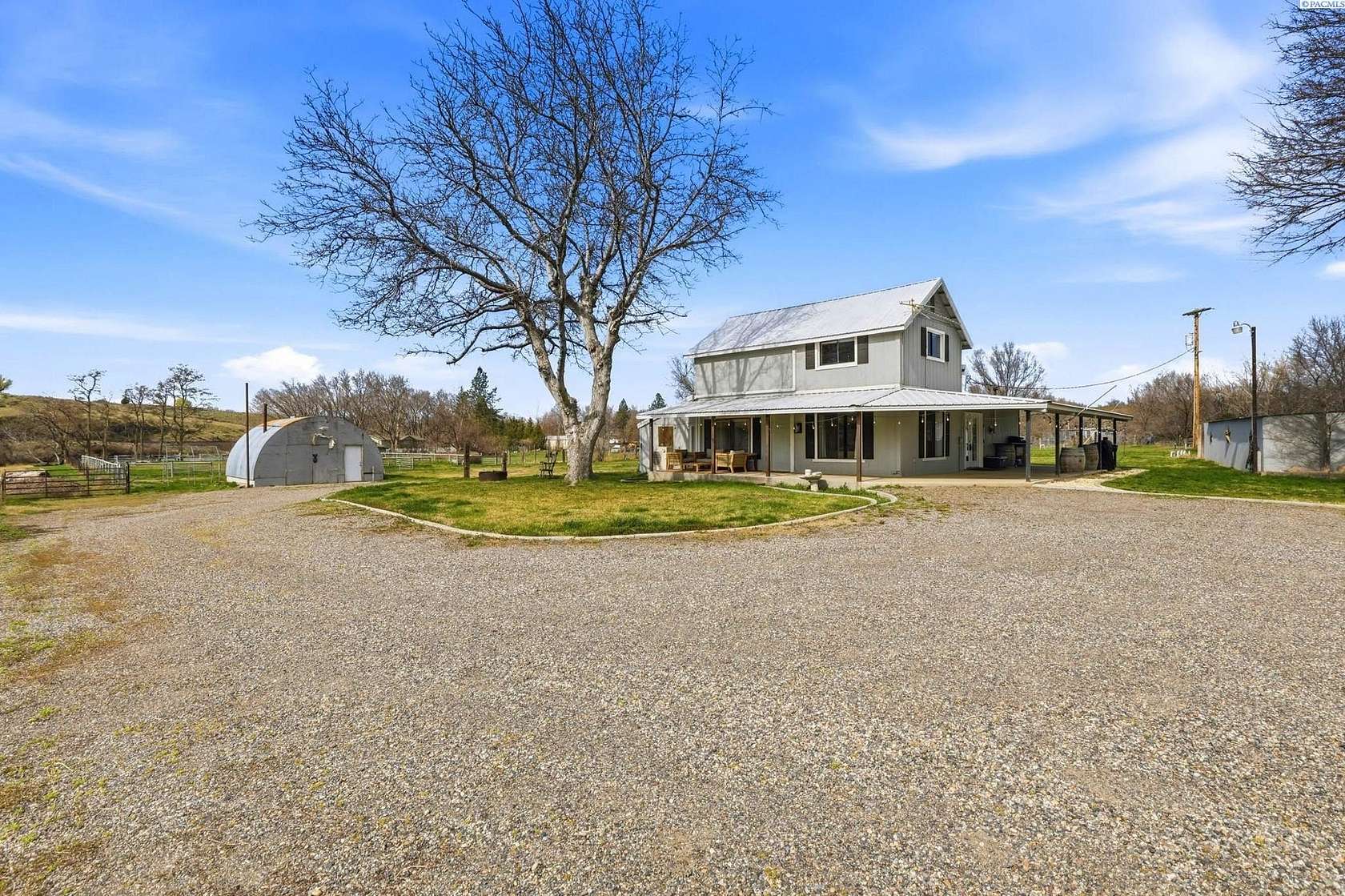 2.43 Acres of Land with Home for Sale in Benton City, Washington