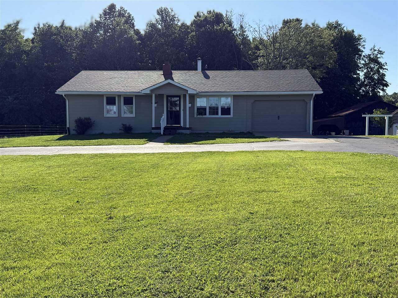 3.16 Acres of Land with Home for Sale in Morgantown, Kentucky
