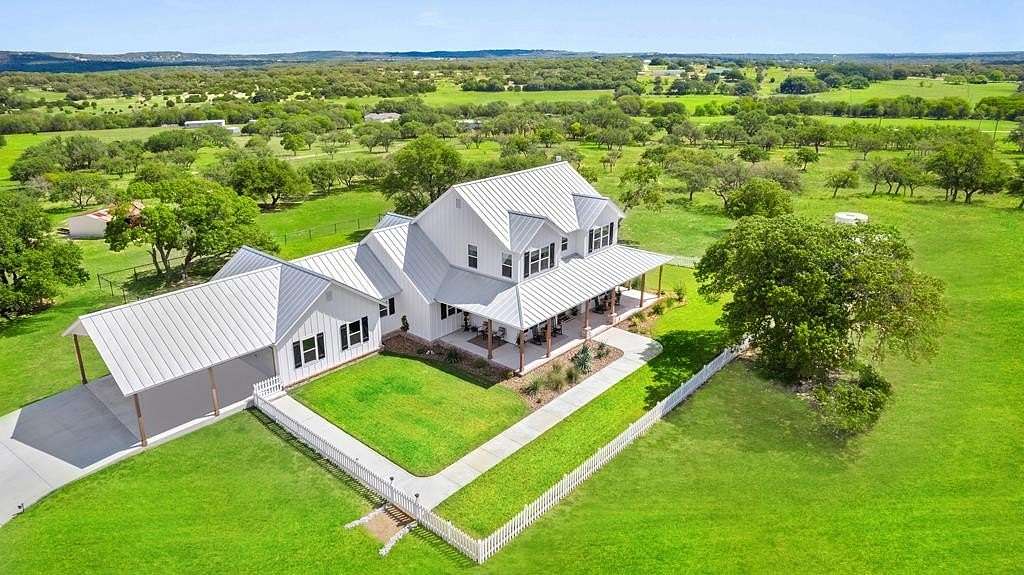 61 Acres of Land for Sale in Blanco, Texas