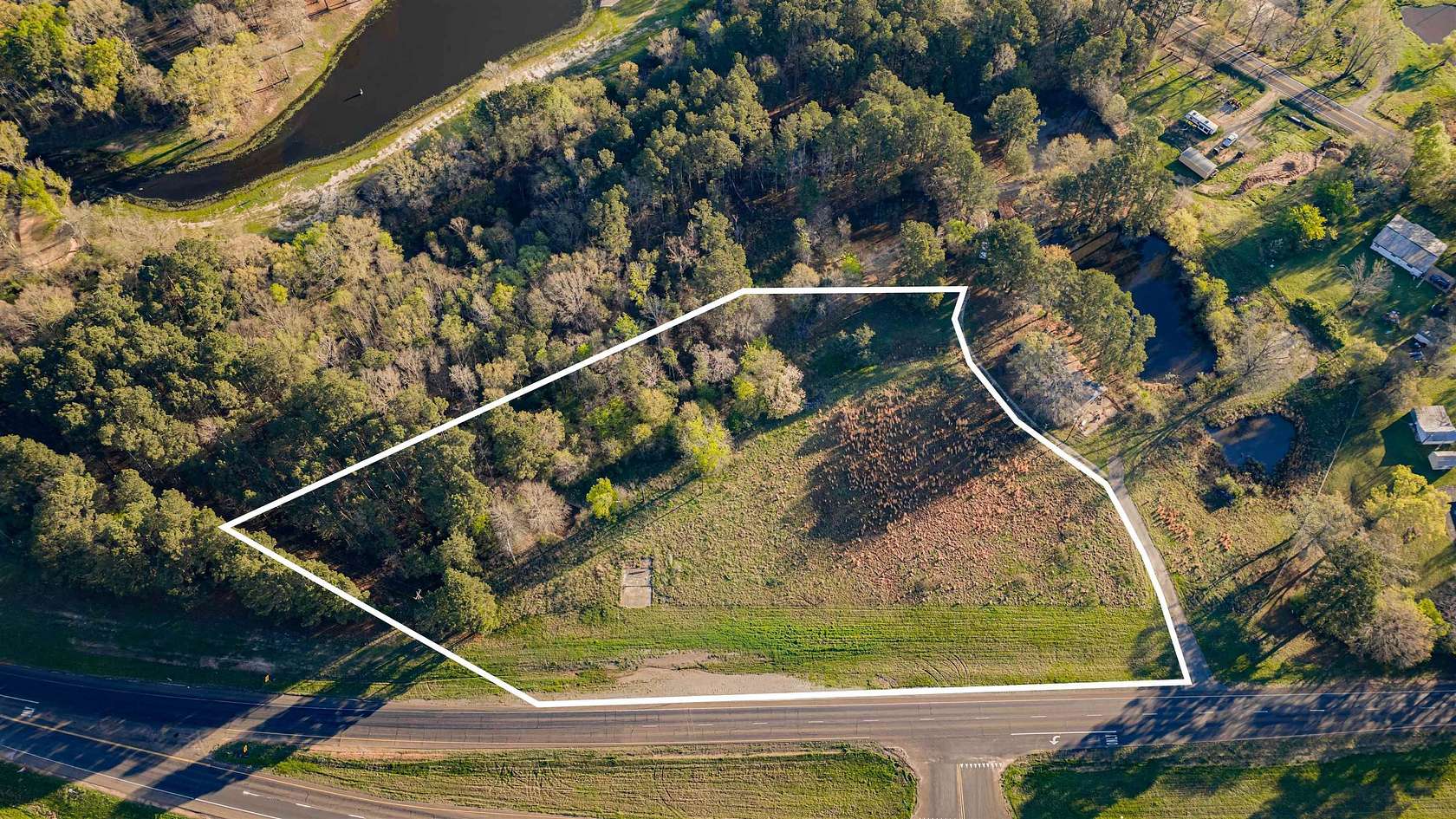 3 Acres of Commercial Land for Sale in Kilgore, Texas