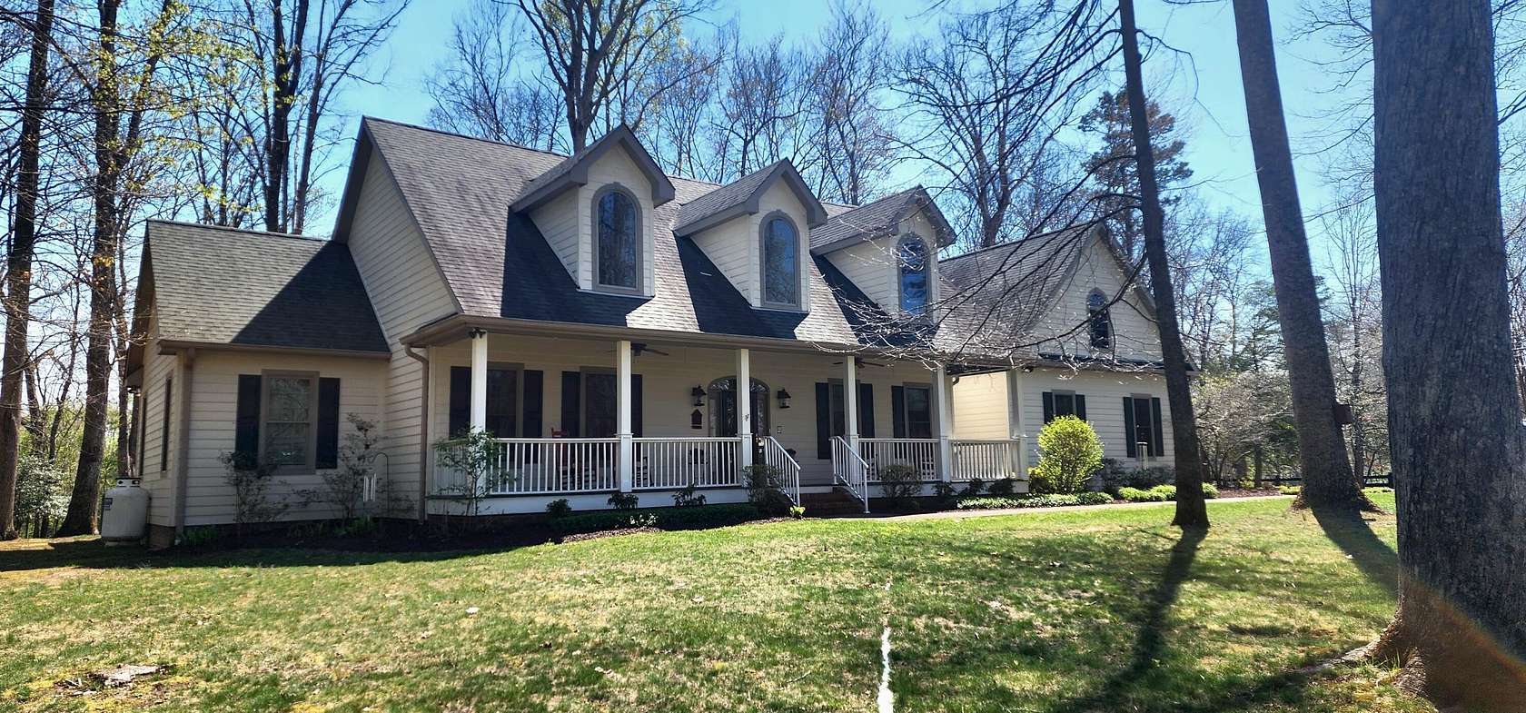 1.62 Acres of Land with Home for Sale in London, Kentucky