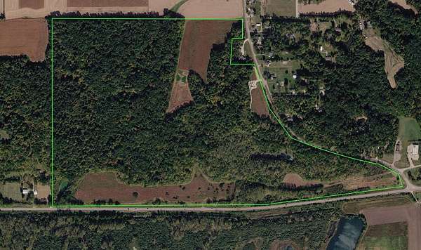 205 Acres of Recreational Land with Home for Sale in Glasford, Illinois