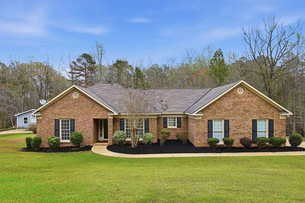 2.17 Acres of Land with Home for Sale in Ellerslie, Georgia