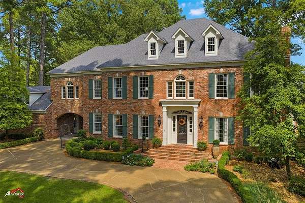 1.5 Acres of Land with Home for Sale in Shreveport, Louisiana