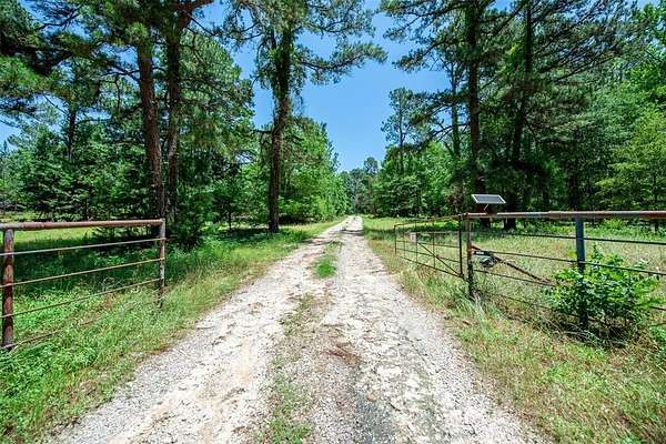 76.1 Acres of Recreational & Residential Land for Sale in Mount Vernon, Texas