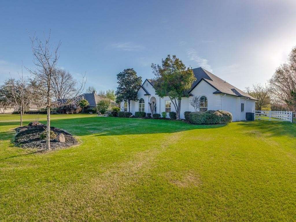 1.67 Acres of Land with Home for Sale in Melissa, Texas