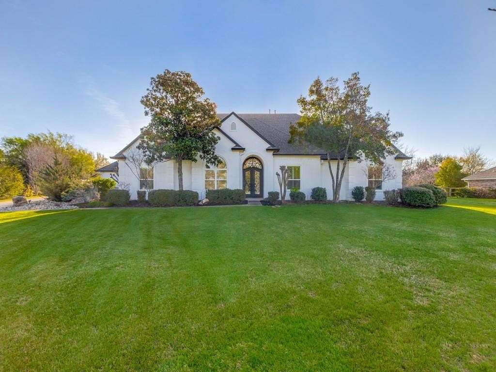 1.67 Acres of Land with Home for Sale in Melissa, Texas