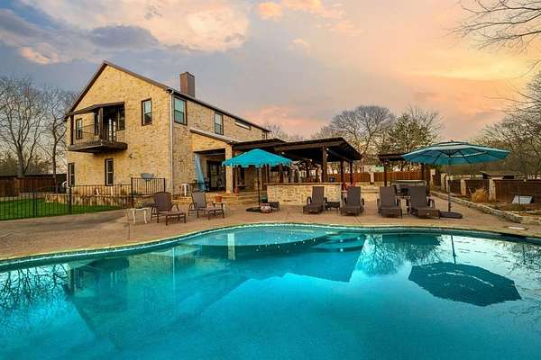 6.44 Acres of Land with Home for Sale in Van Alstyne, Texas