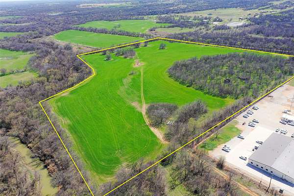 294 Acres of Land for Sale in Bridgeport, Texas