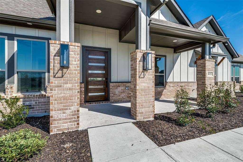 1.5 Acres of Land with Home for Sale in Nevada, Texas