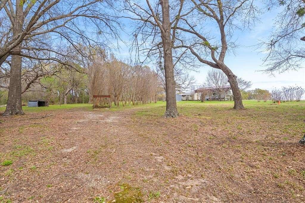 2.56 Acres of Residential Land for Sale in Edgewood, Texas